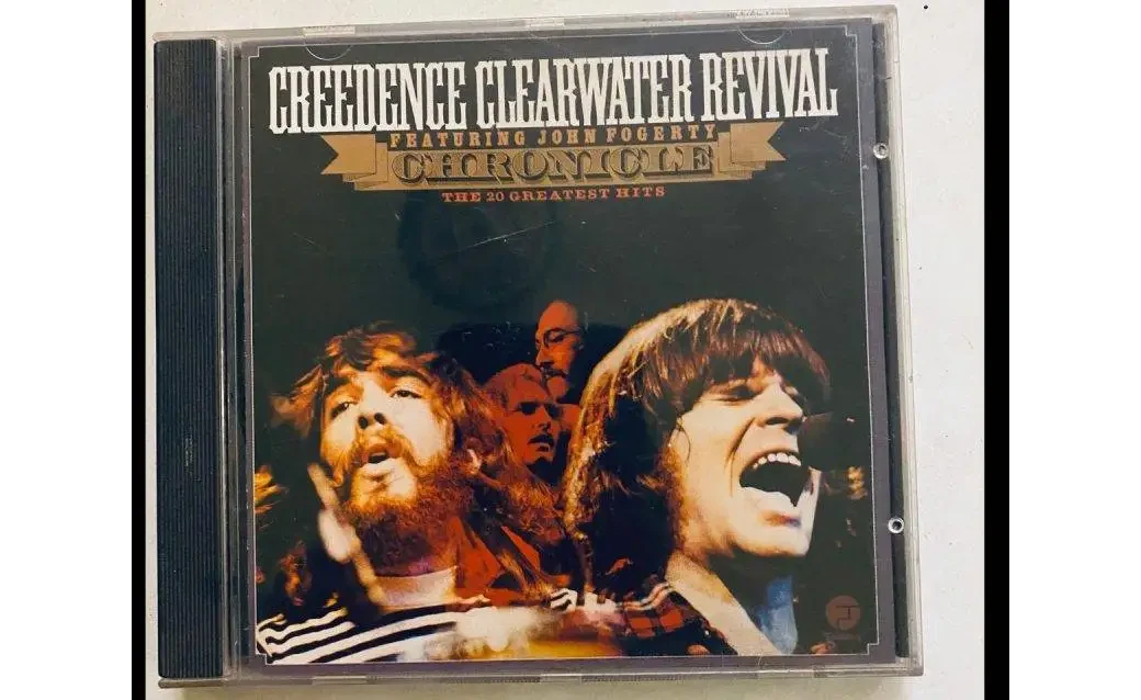 CREEDENCE CLEARWATER REVIVAL CD